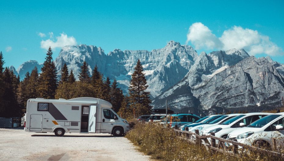 parked camper van to illustrate mobile matchmaking