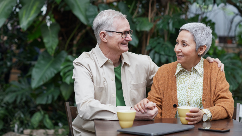 elderly couple holding hands to illustrate Seniors in Canada